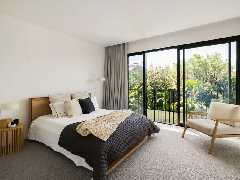 Clifton Modern Luxe (Heated Pool)