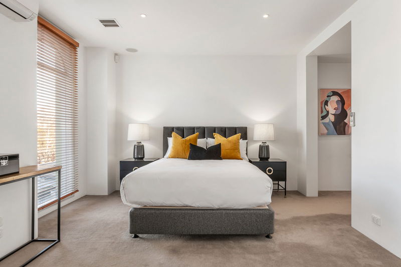 The Ivy (With Car Parking)