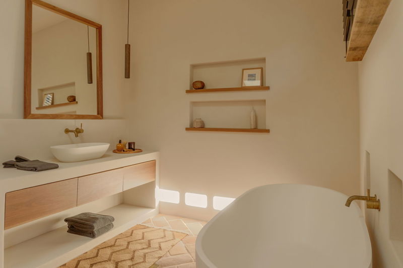 Damia (Pet Friendly)