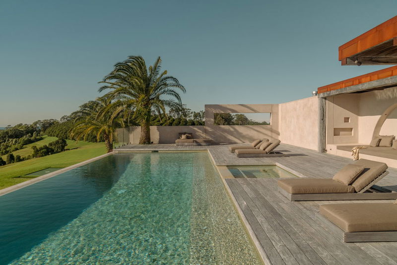 Damia (Pet Friendly)