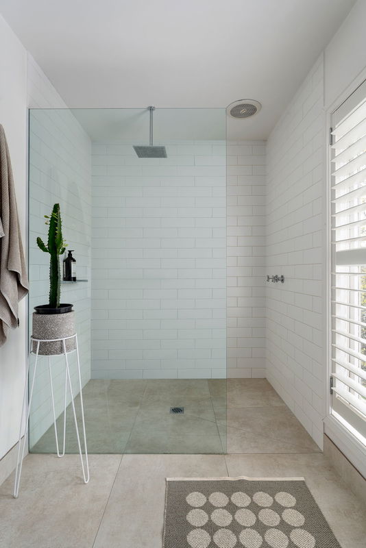 Wynnstay House (Solar Heated Pool)