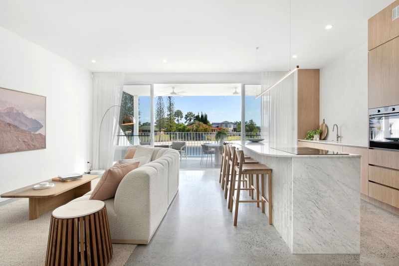 Seaside Serenity (Heated Pool)