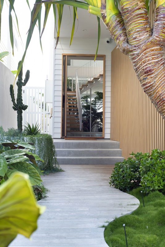 Seaside Serenity (Heated Pool)