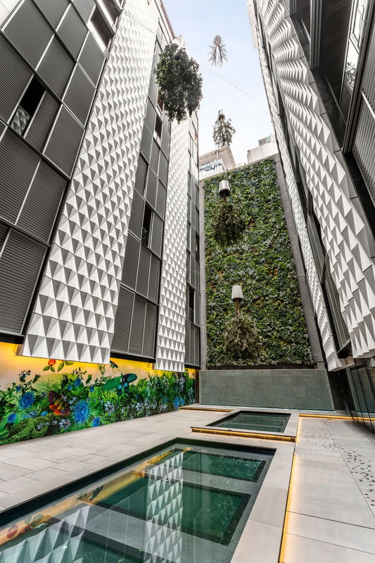 Yarra View (With Car Parking)