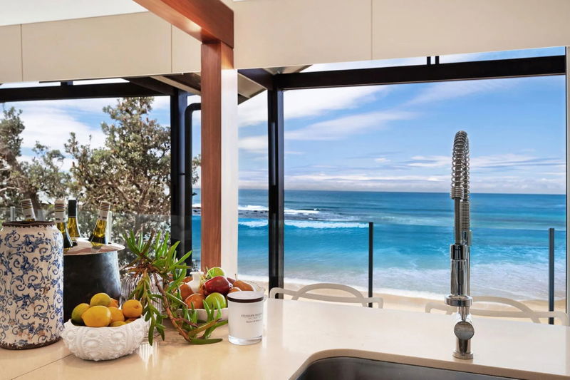 Alaya at Toowoon Bay (On the beach)