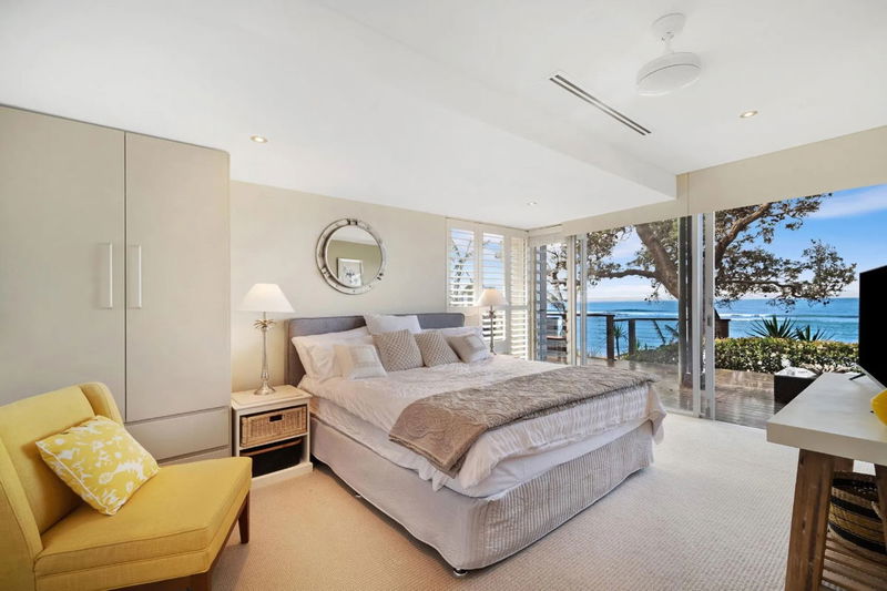 Alaya at Toowoon Bay (On the beach)