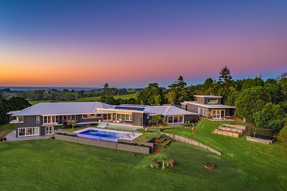 Wood Crescent Coopers Shoot (Byron Retreat)
