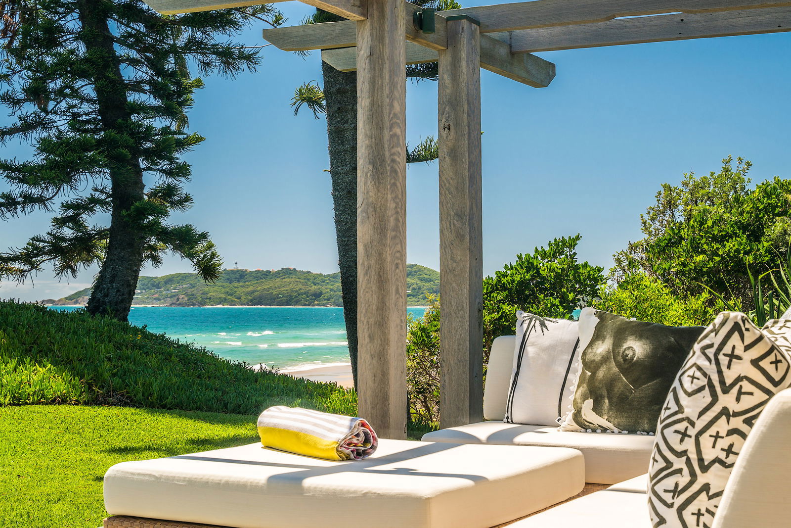 LUXICO's The Residence at Belongil