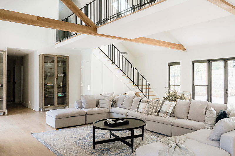 Berry Luxury Barn House (Heated Pool)