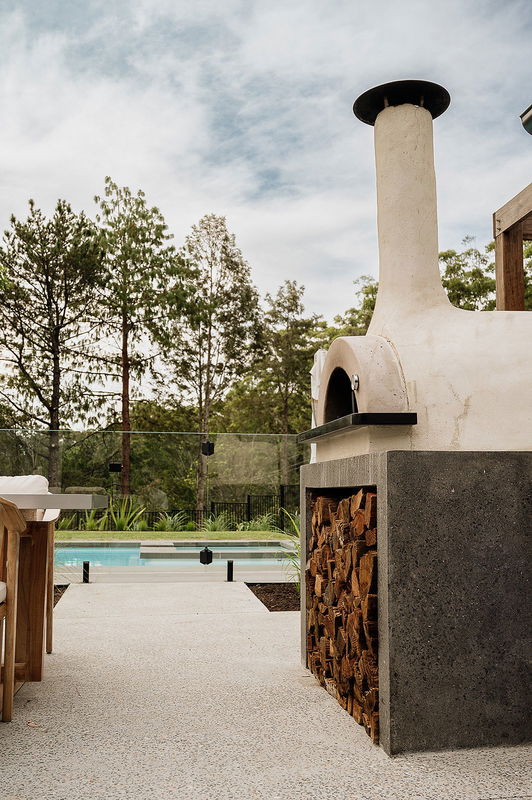 Berry Luxury Barn House (Heated Pool)