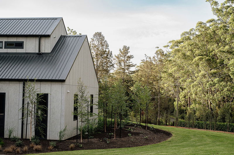 Berry Luxury Barn House (Heated Pool)