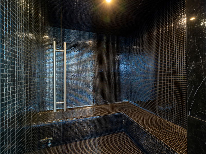 Mana Beach House (Heated Pool)