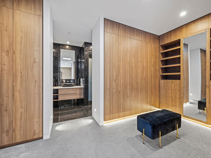 Mana Beach House (Heated Pool)