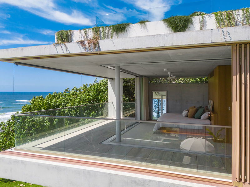 Caba Beach House (Walk to Beach)