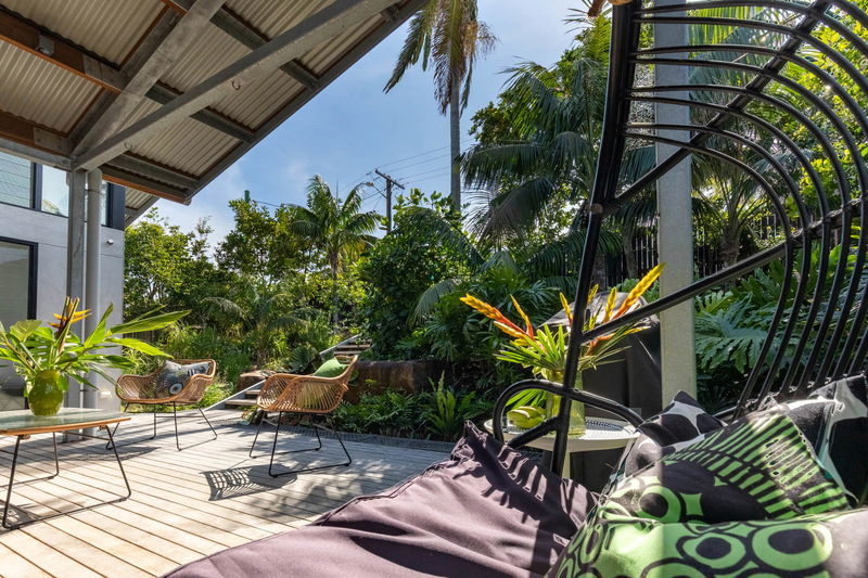 42 Byron (Walk to Beach)