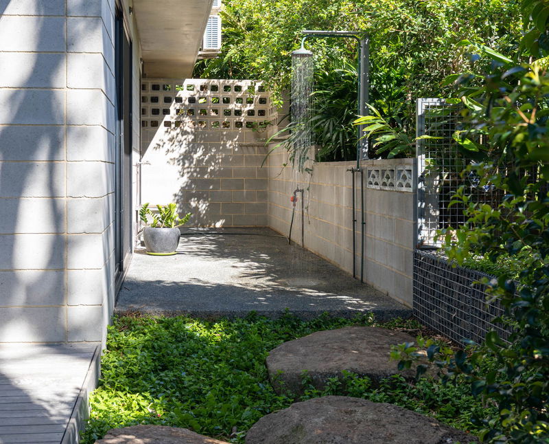 42 Byron (Walk to Beach)