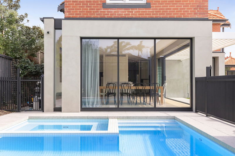 Tintern Brighton (With Car Parking)