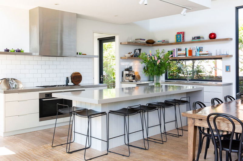 Kellenera (With Heated Pool and Car Parking)