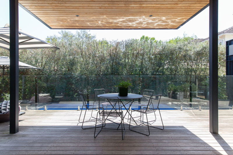 Kellenera (With Heated Pool and Car Parking)