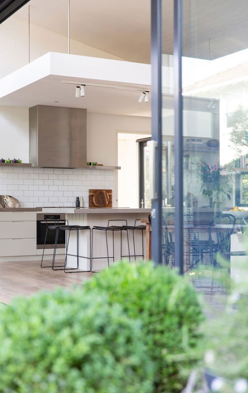 Kellenera (With Heated Pool and Car Parking)