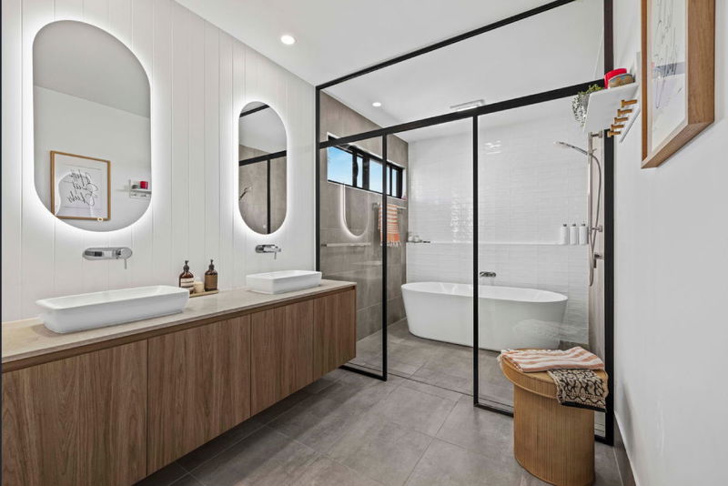 Allambi Broadbeach (With Car Parking)