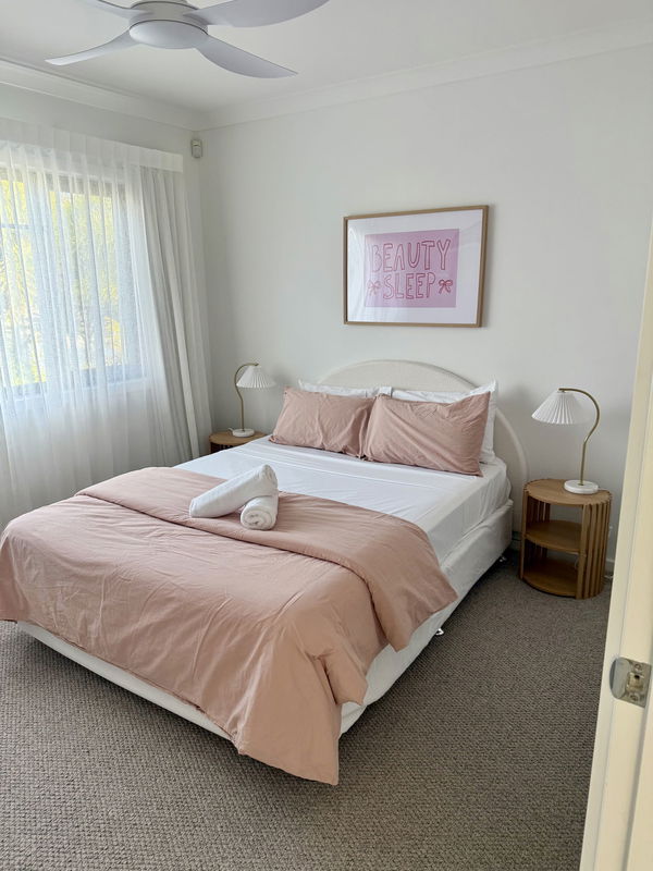 Allambi Broadbeach (With Car Parking)