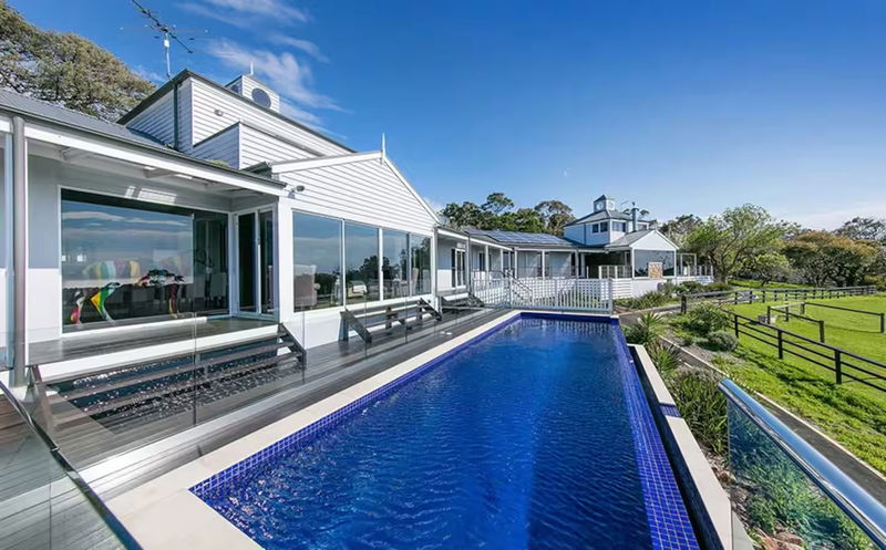 South Hampton - The Residence (With Stunning Views)