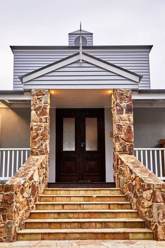 South Hampton - The Residence (With Stunning Views)