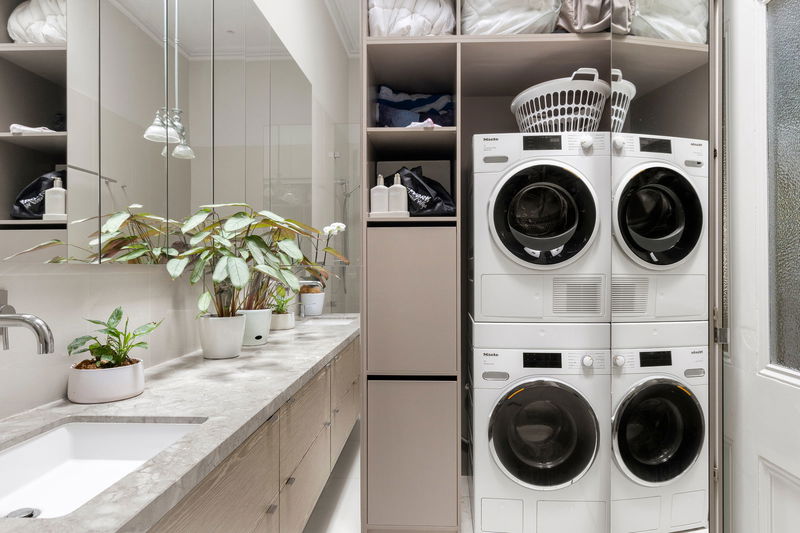 St Kilda West Beach (Walk to the beach)