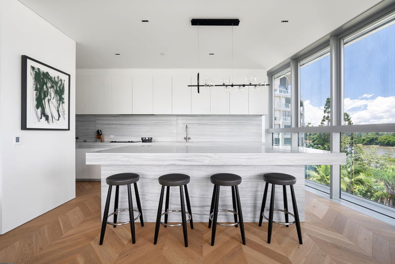 Brisbane Skyhome (With City Views)