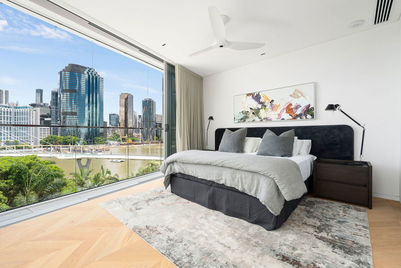 Brisbane Skyhome (With City Views)