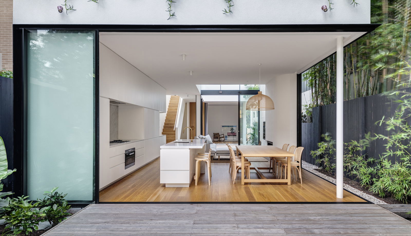 Roscoe Bondi Beach (Bondi Cloud House)