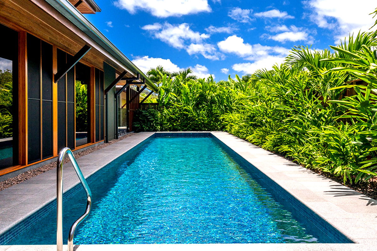 Luxico Sapphire (Heated Pool)
