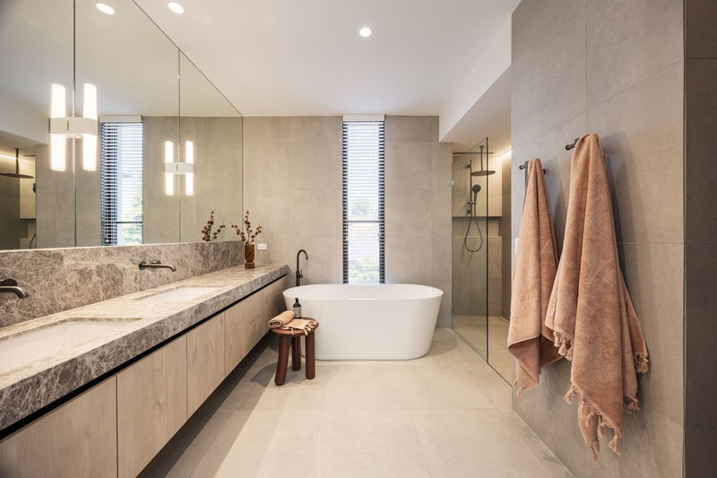 Urban Luxe Loft with pool