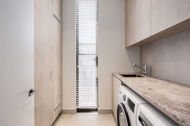 Urban Luxe Loft with pool