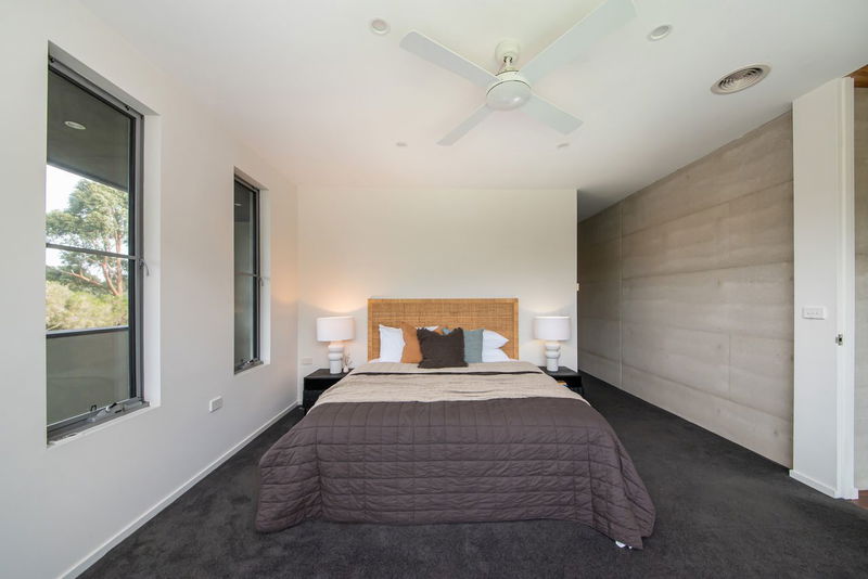 Seabreeze Haven (Walk to the beach)