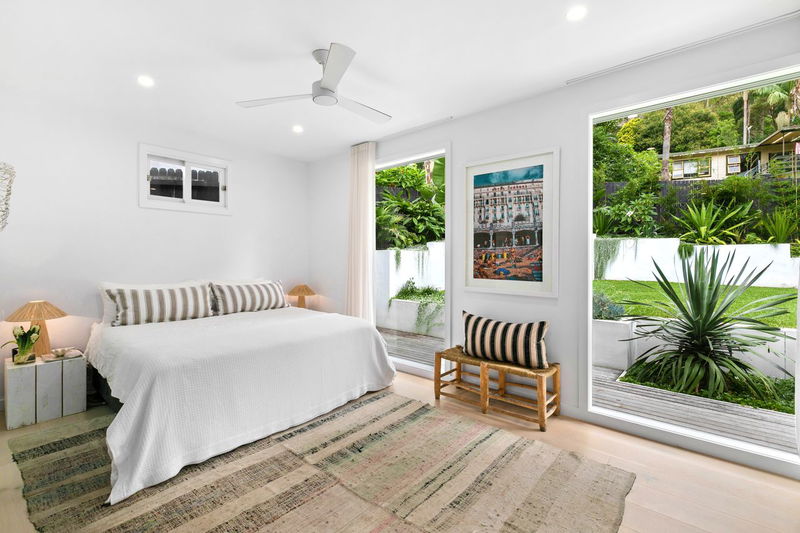 Coastal Chill (With Pool)