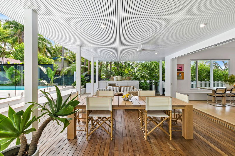 Coastal Chill (With Pool)