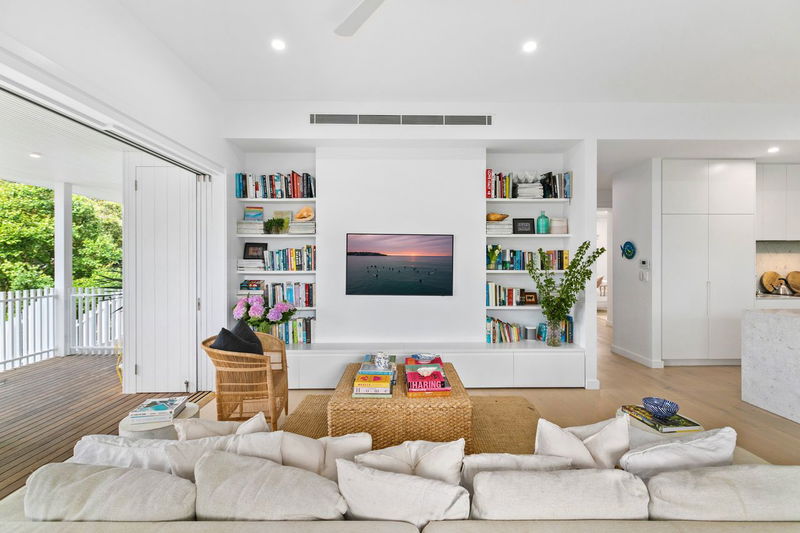 Coastal Chill (With Pool)