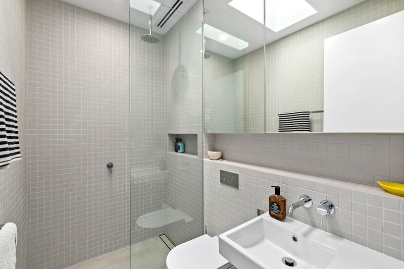 Coastal Chill (With Pool)