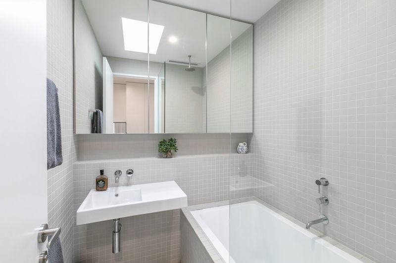 Coastal Chill (With Pool)