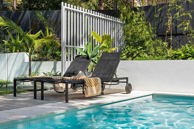 Coastal Chill (With Pool)