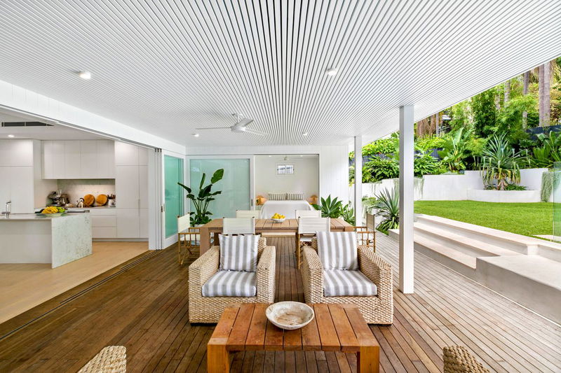 Coastal Chill (With Pool)