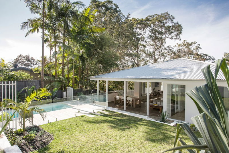 Coastal Chill (With Pool)