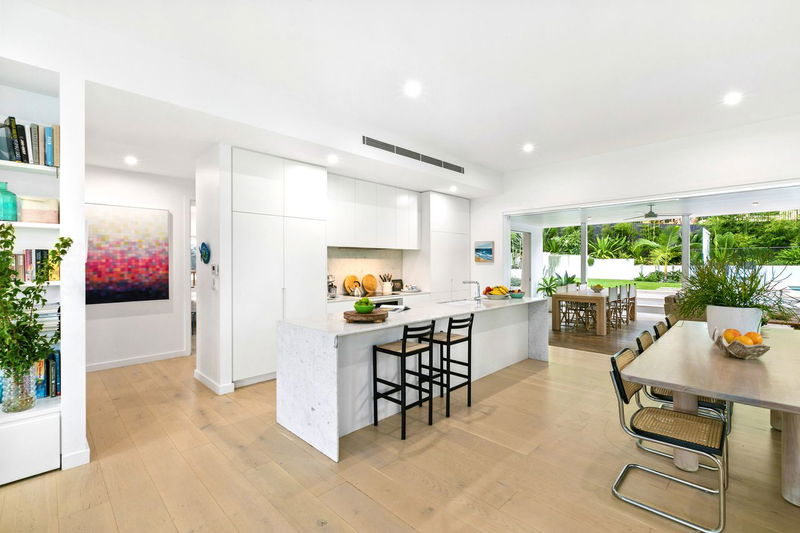 Coastal Chill (With Pool)