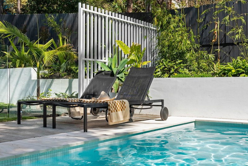 Coastal Chill (With Pool)