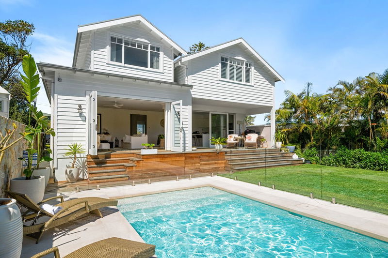 The Entertainer (Stunning pool and views)