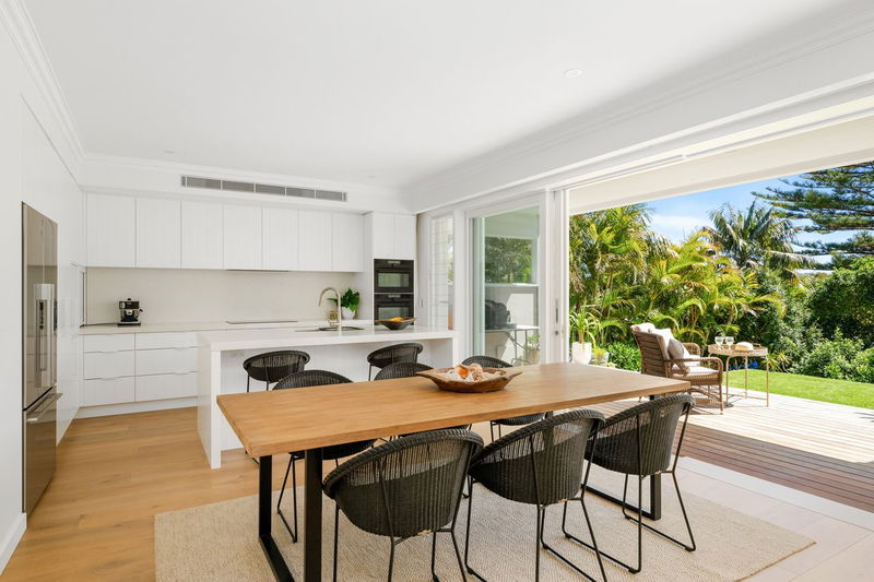 The Entertainer (Stunning pool and views)