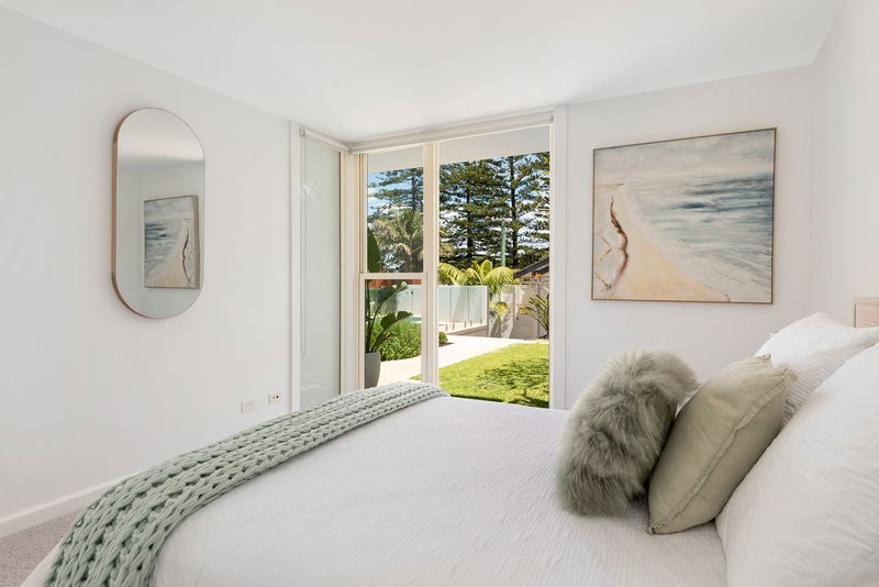 Life's a Picnic - with pool and ocean views