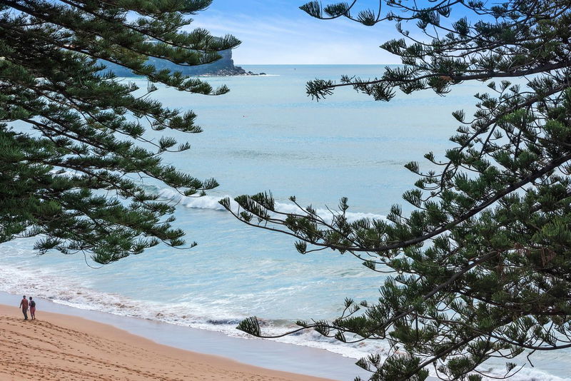 The Black Shack (Stunning ocean views)